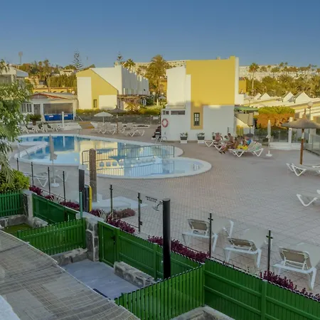 Capri Esencia 31 * San Bartolomé